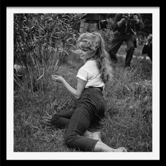 Brigitte Bardot,  1957 resmi